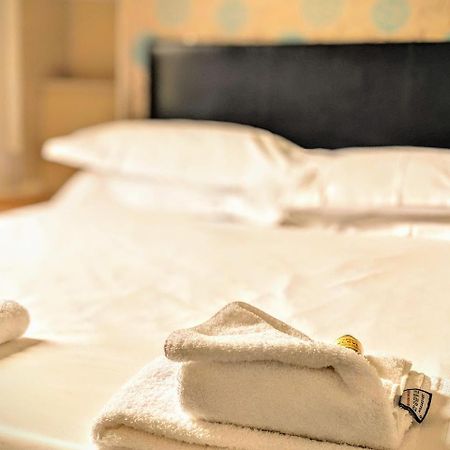 Lifestyle Hotel - Russell Square Brighton Екстериор снимка