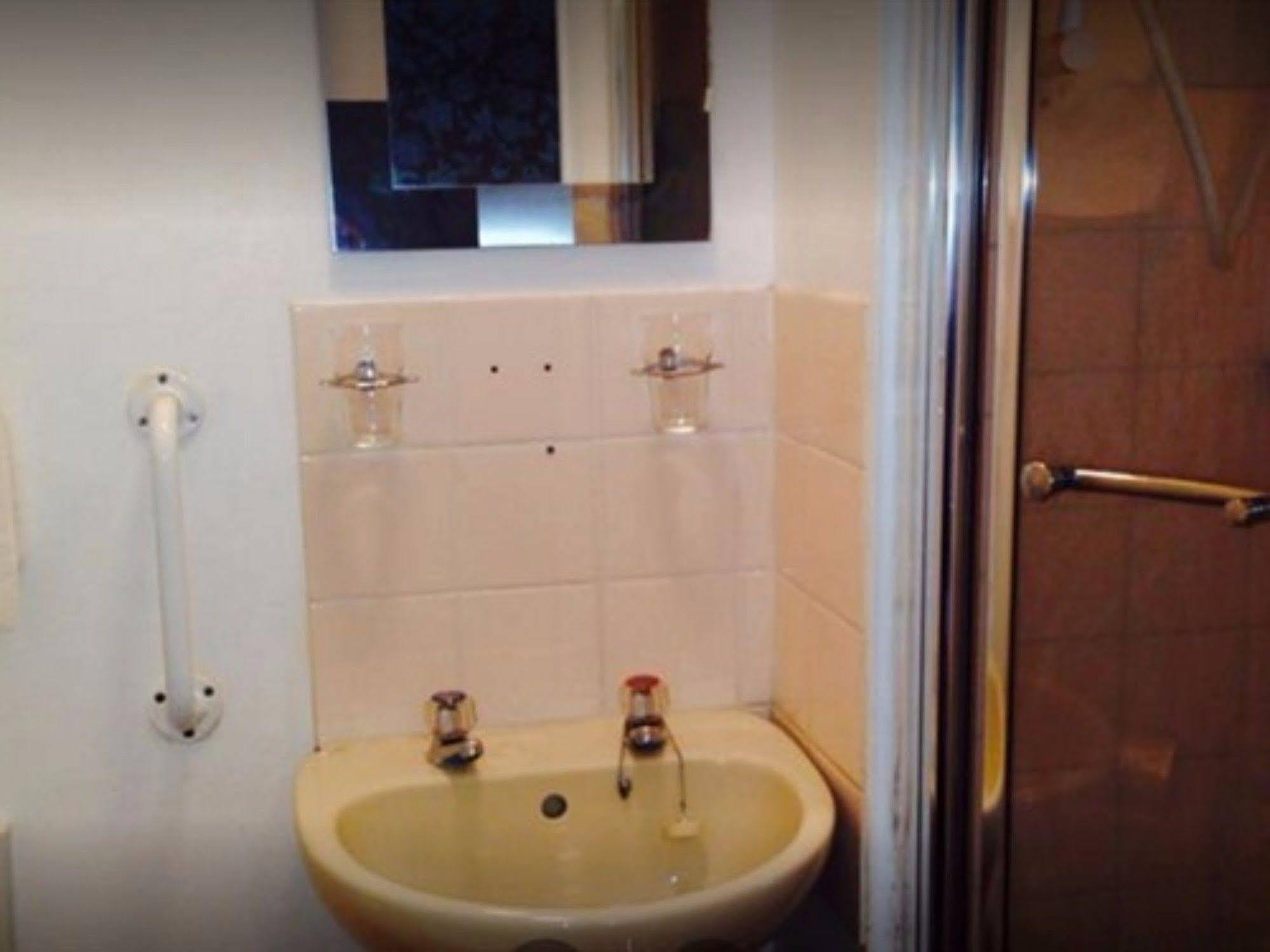 Lifestyle Hotel - Russell Square Brighton Екстериор снимка