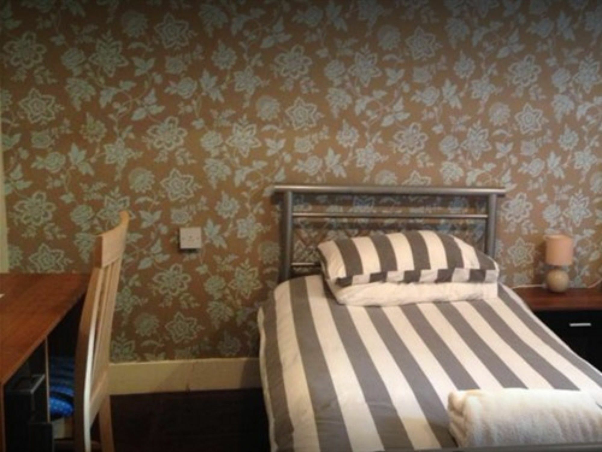 Lifestyle Hotel - Russell Square Brighton Екстериор снимка