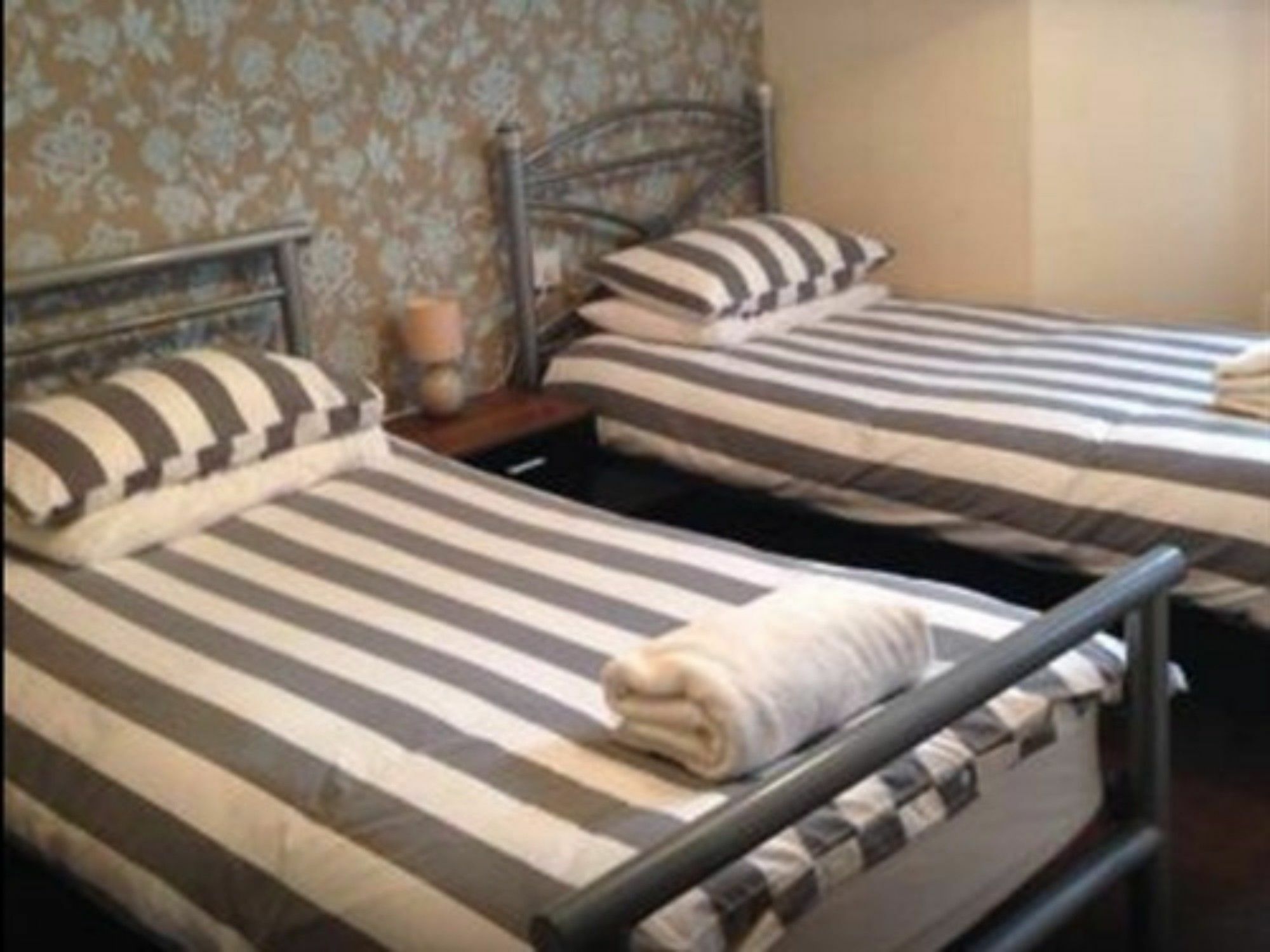 Lifestyle Hotel - Russell Square Brighton Екстериор снимка